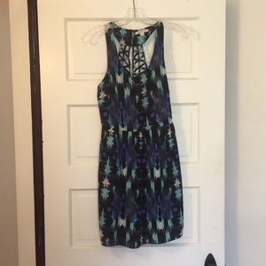 cute AE dress with side pockets and back detail